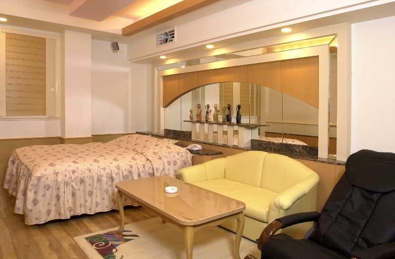 Hotel Fine Garden Umeda (Adults Only) Osaka Exterior foto